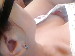 Красивата мацета Джейни Доу е татуирала анален секс клипове голямата си цица